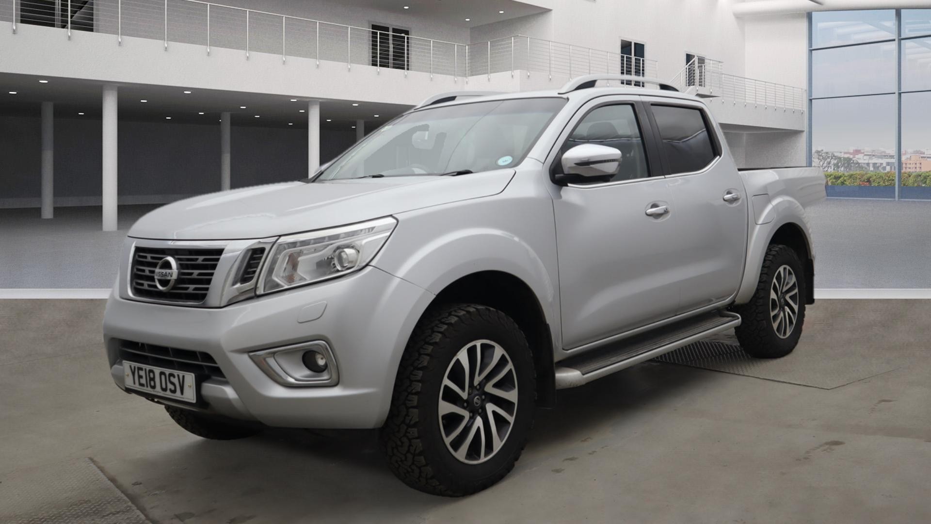 NISSAN Navara